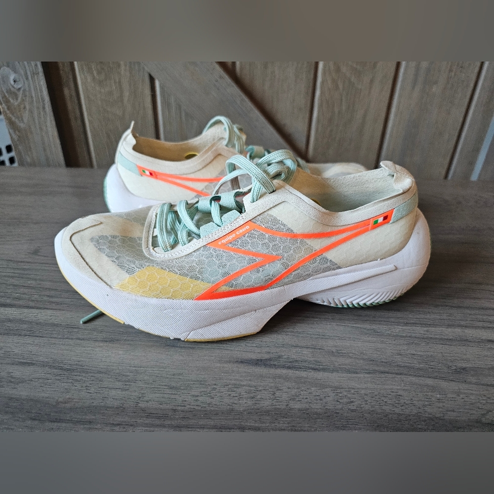 Diadora Women's Shoes in Cream and Orange